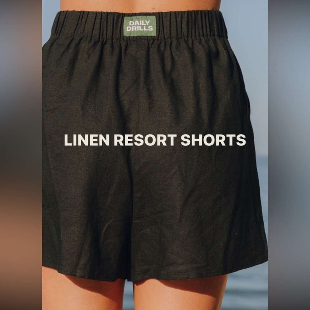 Daily Drills Linen Resort Shorts in Black